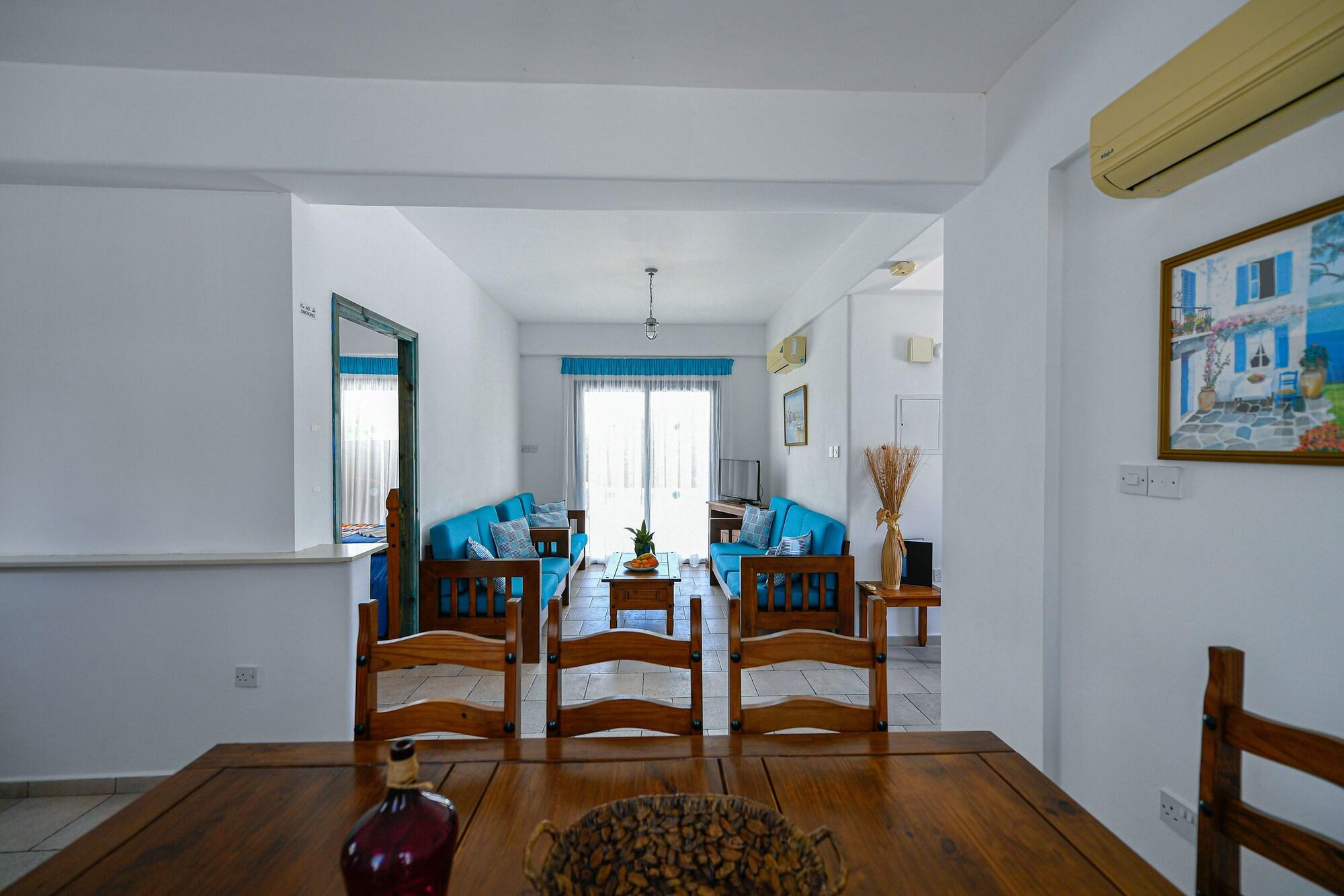 Sanders Azzurro Пафос Екстер'єр фото